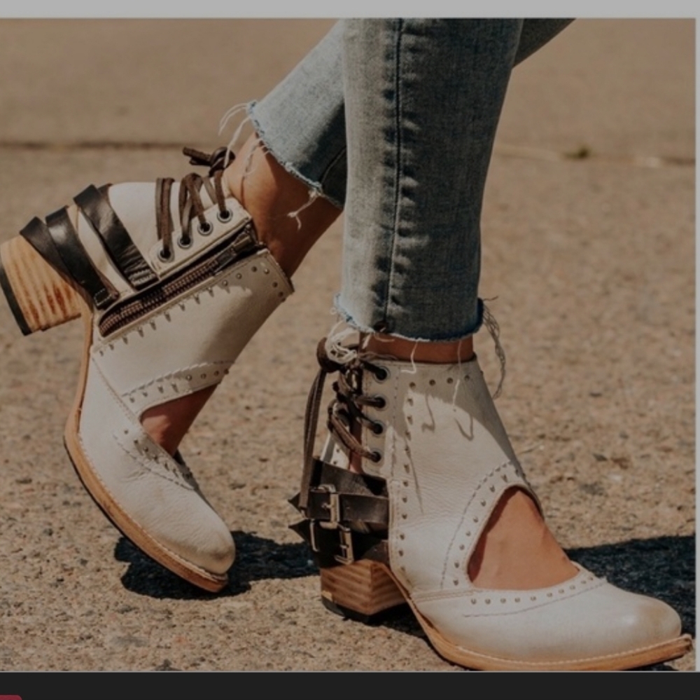 Freebird By Steve Madden Desert